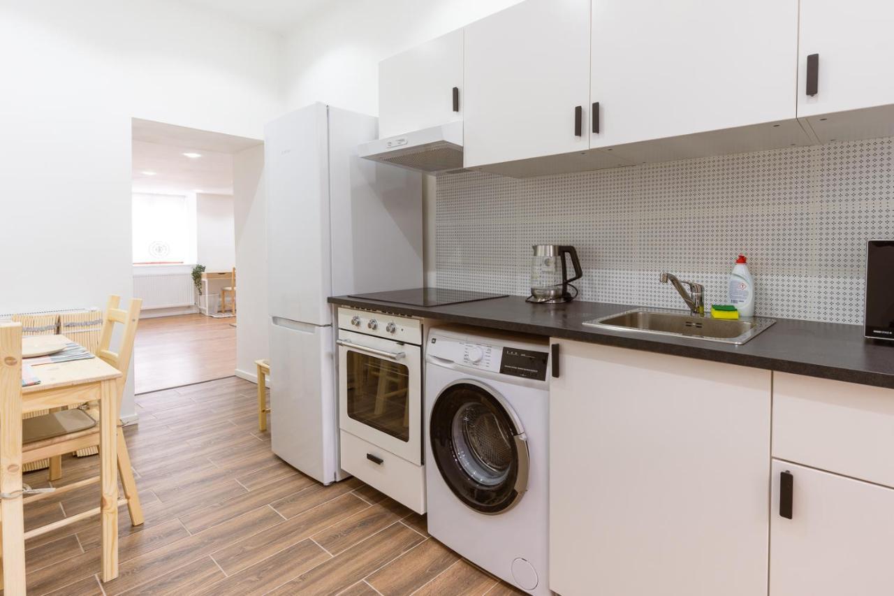 Stylish 2-Bedroom Apartment In Central 부다페스트 외부 사진