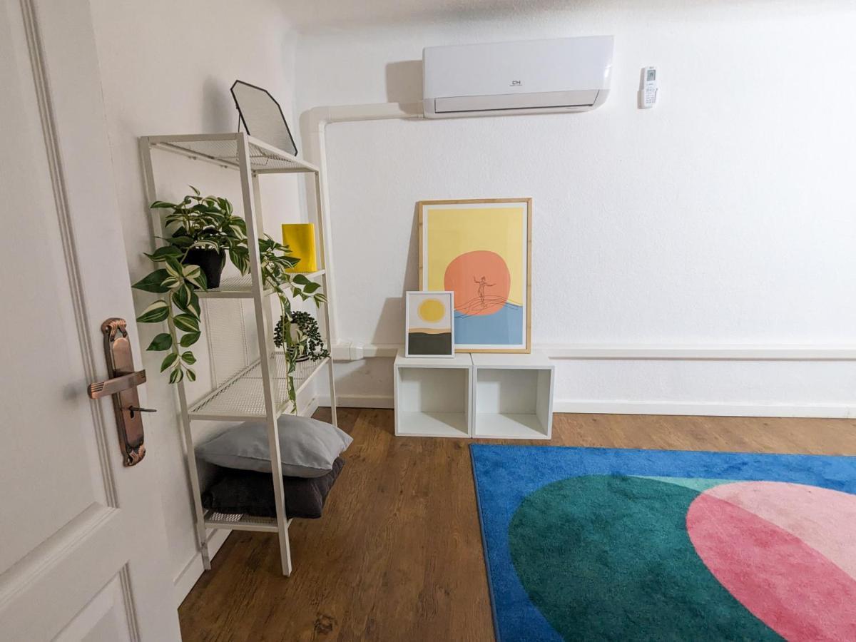 Stylish 2-Bedroom Apartment In Central 부다페스트 외부 사진